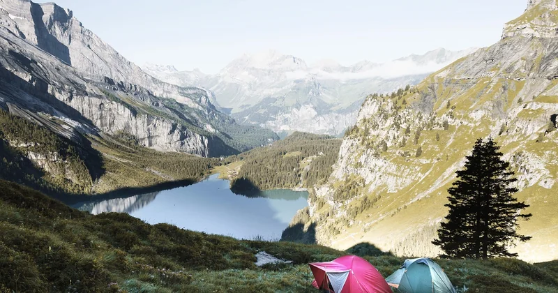 Camping sauvage en Grèce : ce qui est autorisé en 2026